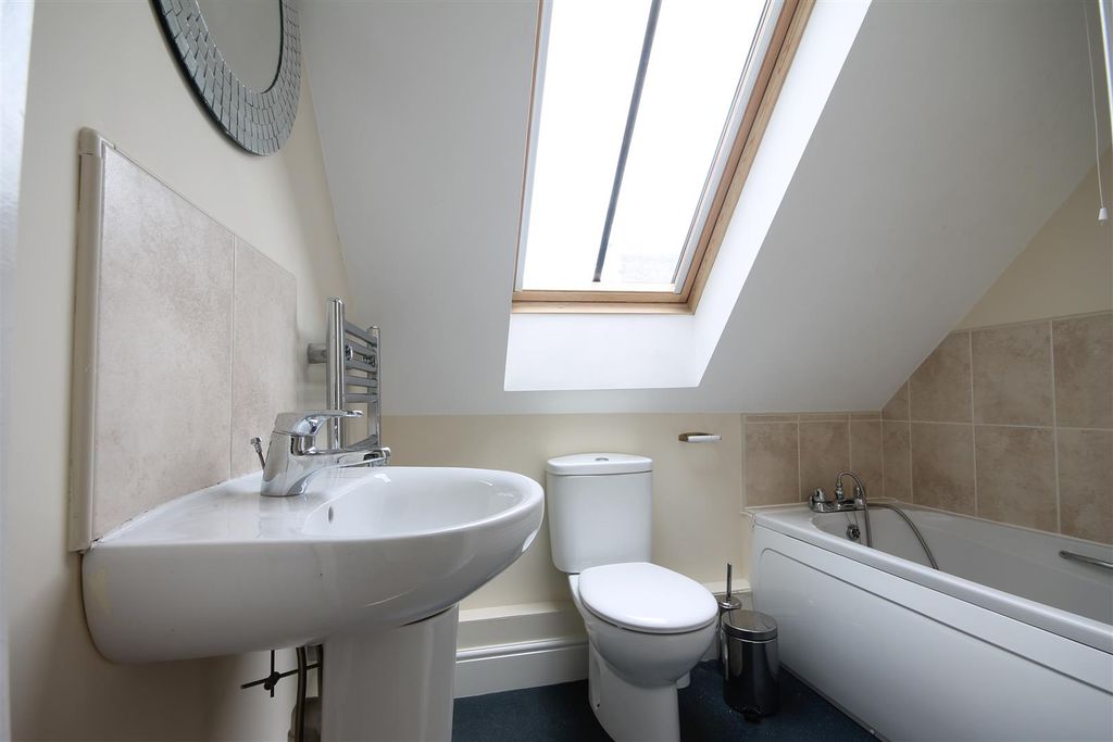 Property photo 2 of 5 17662.Jpg