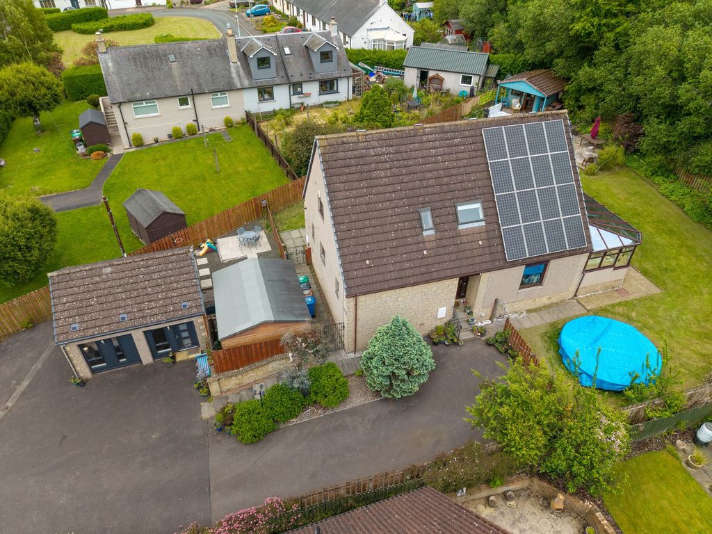 Property photo 1 of 52