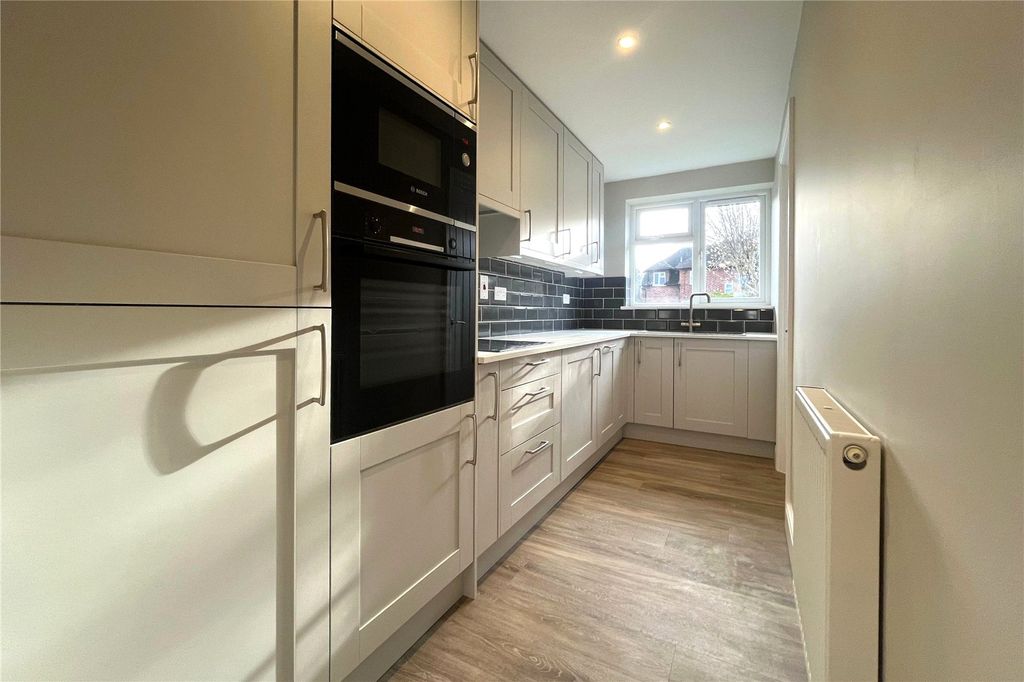 Property photo 3 of 9 Picture No. 15