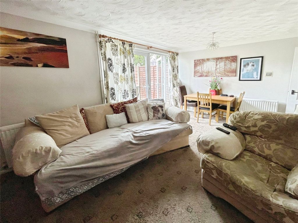 Property photo 2 of 16 Picture No. 15