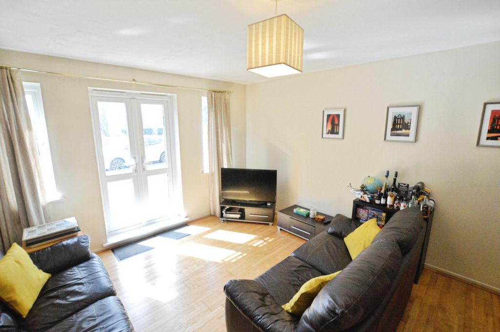 Property photo 2 of 7