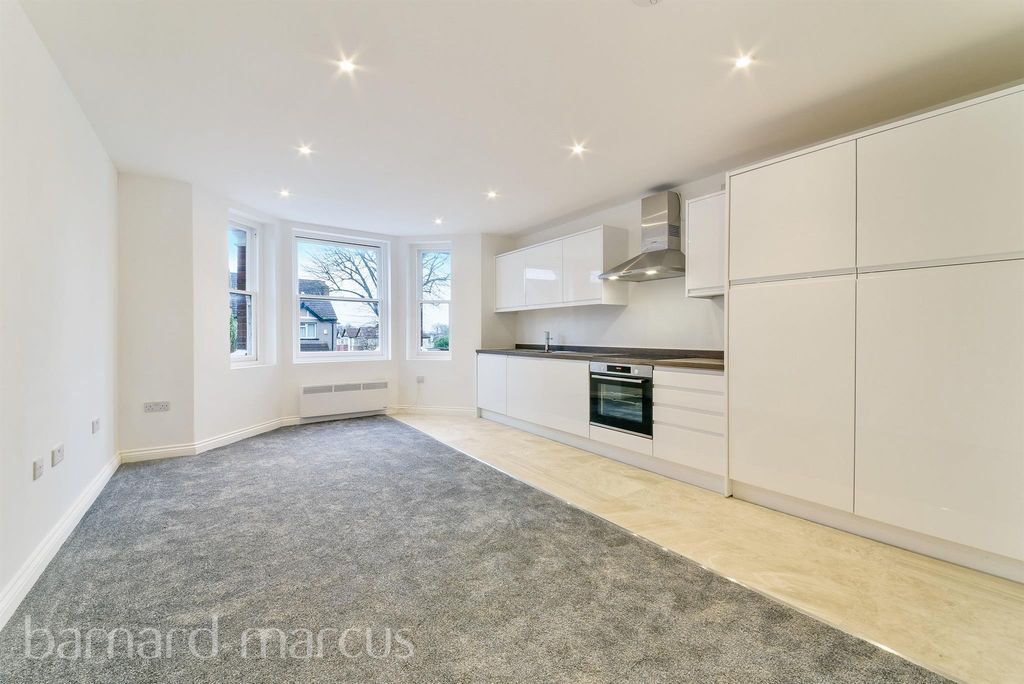 Property photo 1 of 8 Kitchen