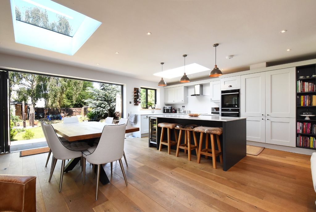 Property photo 2 of 23 5338142