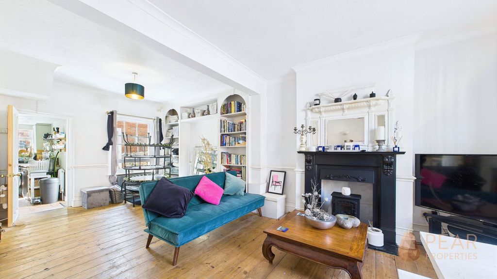 Property photo 1 of 15