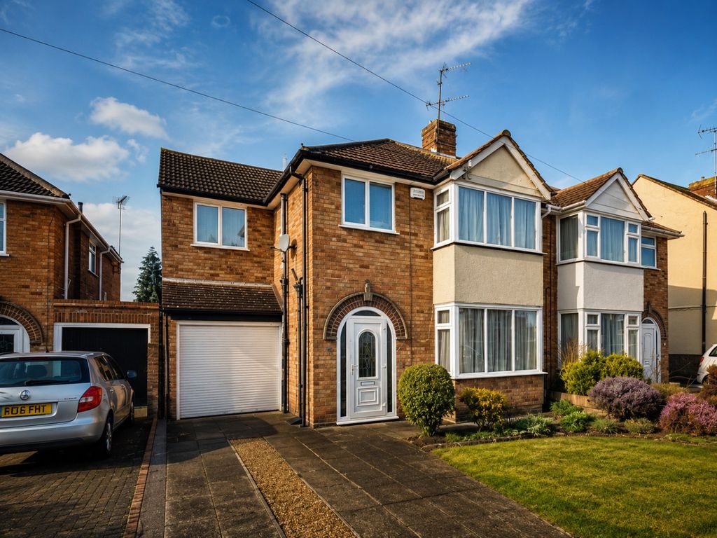 Property photo 1 of 11 5260840