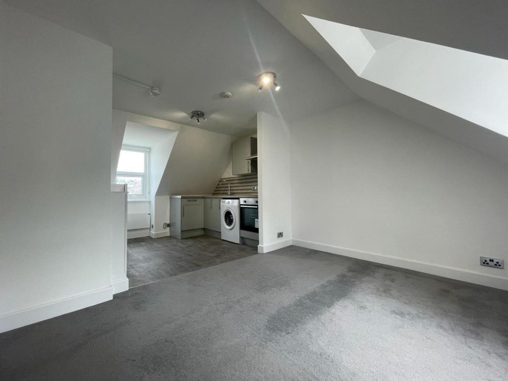 Property photo 3 of 11 4619132