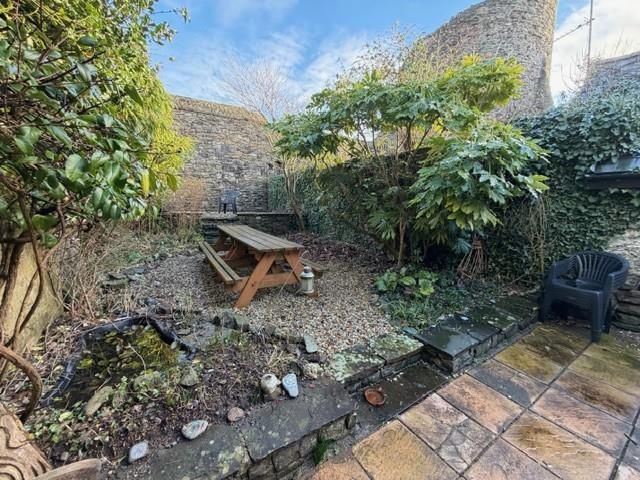 Property photo 3 of 16 Externallly