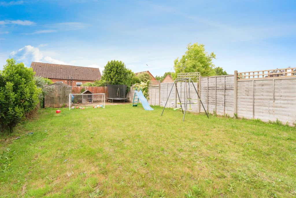 Property photo 2 of 16