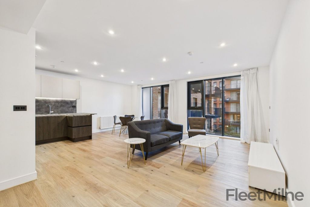 Property photo 3 of 10 Living Area