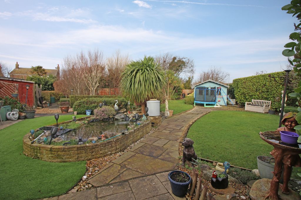 Property photo 1 of 25