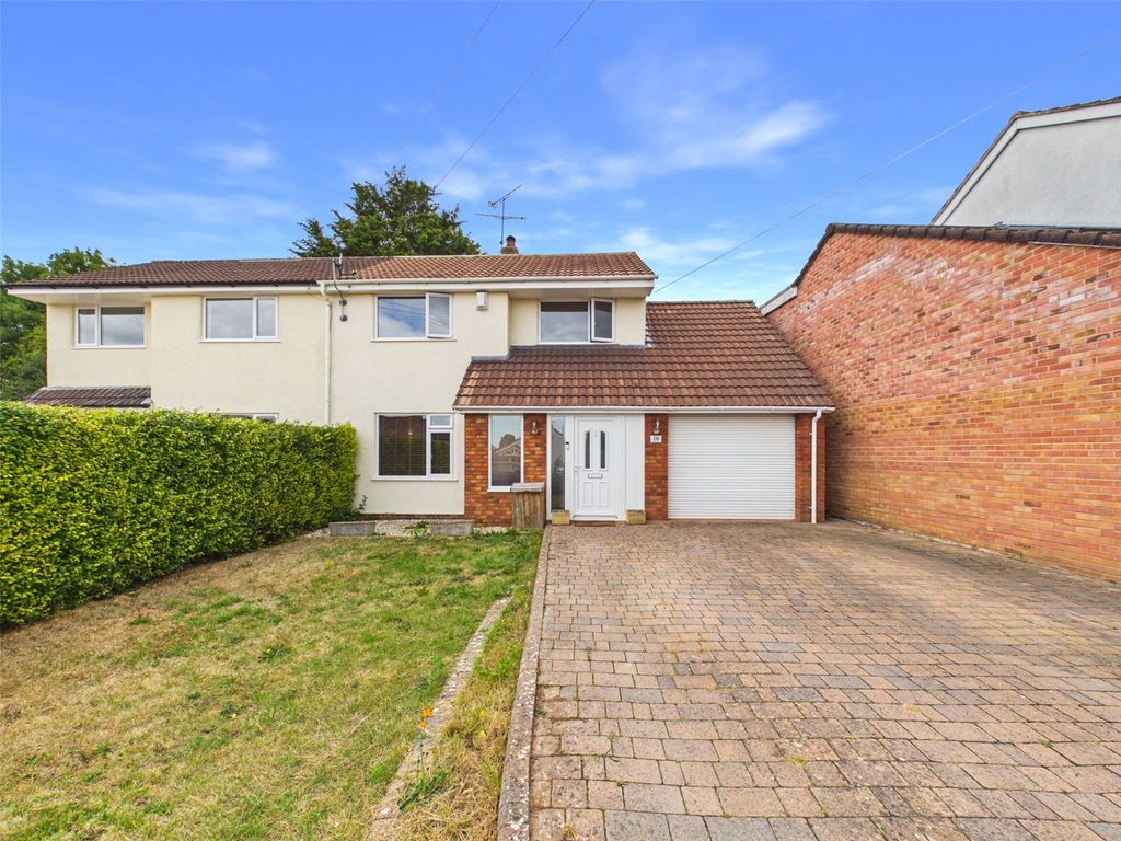 Property photo 1 of 29 Picture No. 10