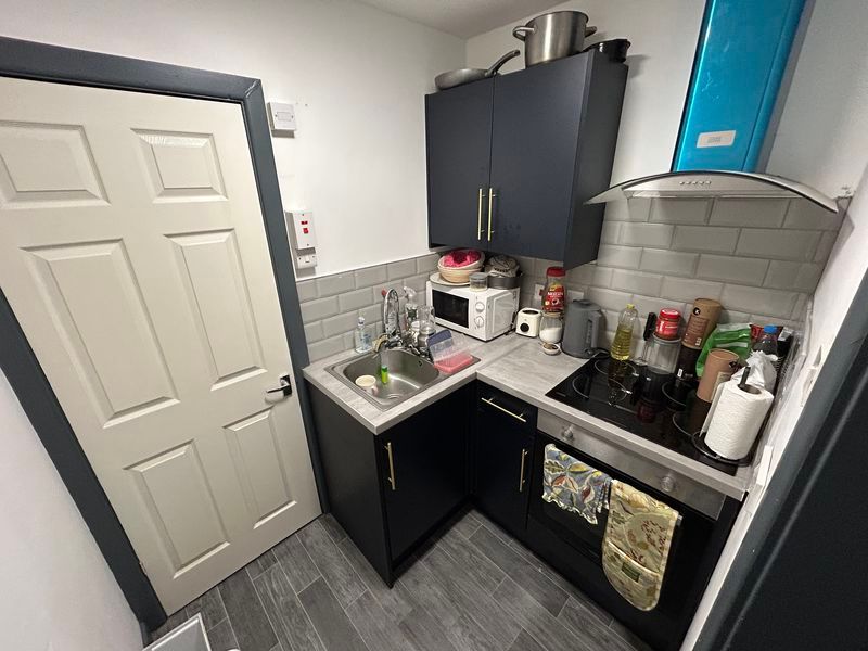 Property photo 3 of 7 Photo 9