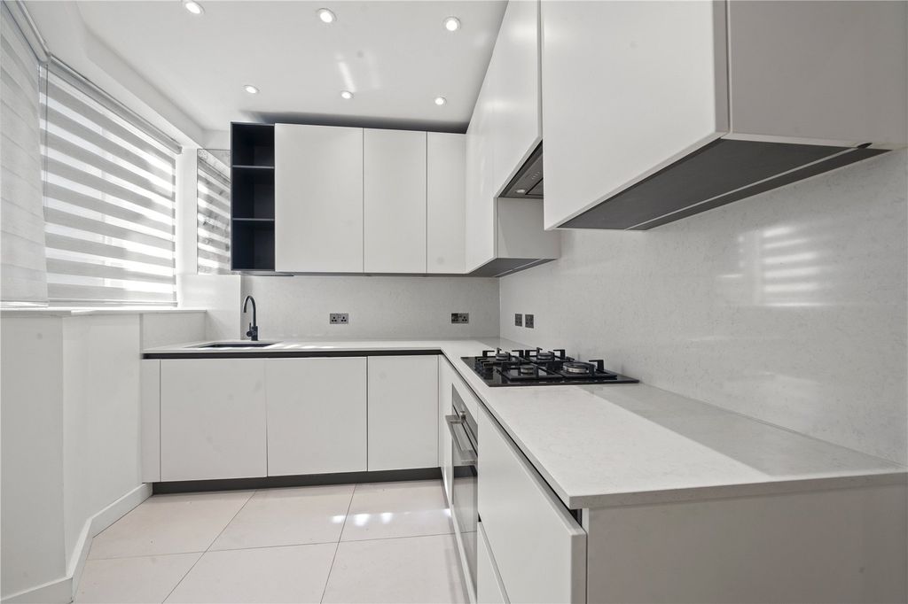 Property photo 2 of 16 Picture No. 07