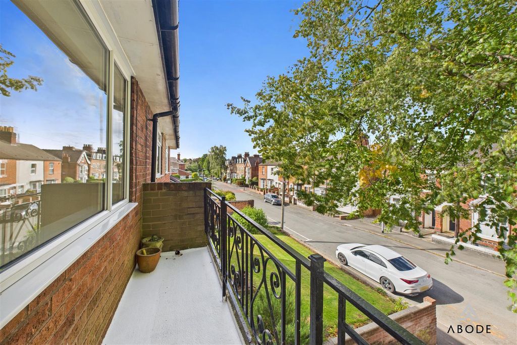Property photo 2 of 16 Cam02544G0-Pr0314-Still012.Jpg
