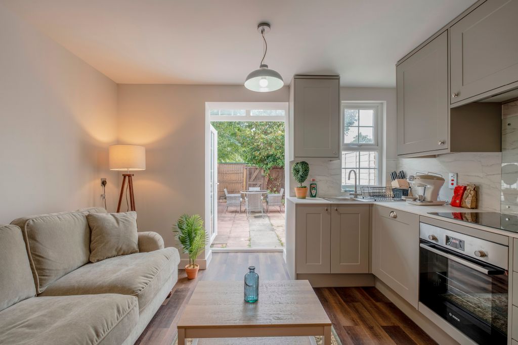 Property photo 1 of 26