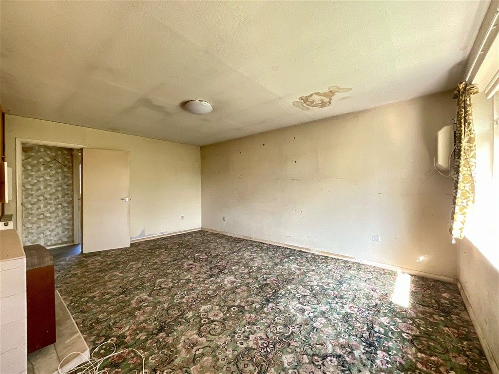 Property photo 3 of 12 Living Room