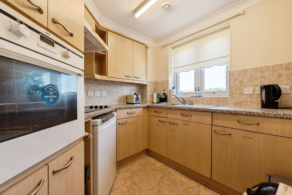 Property photo 3 of 16 Photo