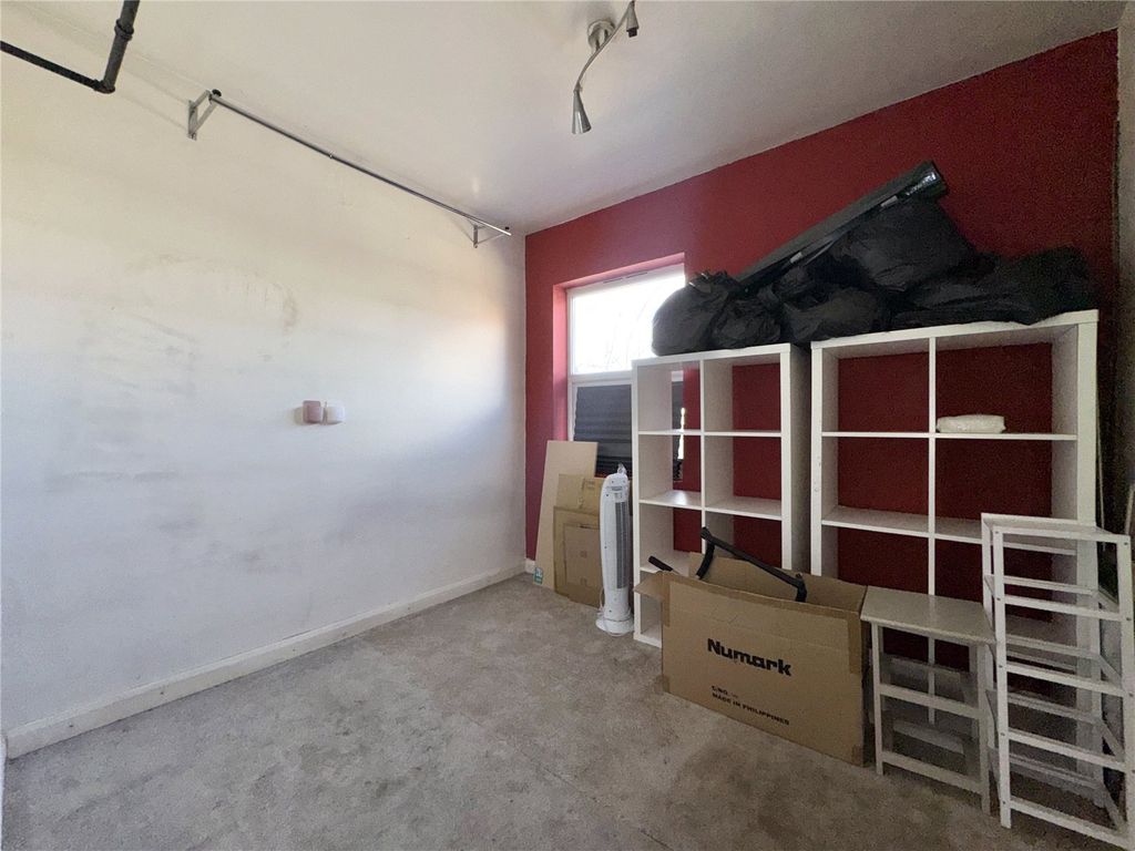 Property photo 3 of 7 Picture No. 15