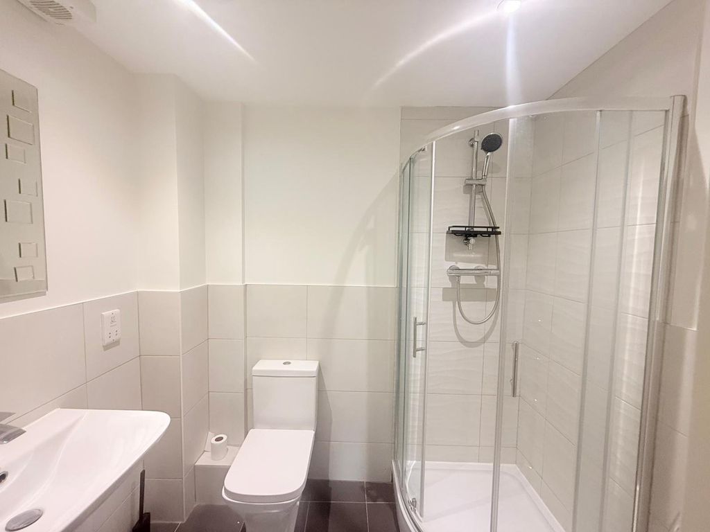 Property photo 3 of 9 Picture No. 16