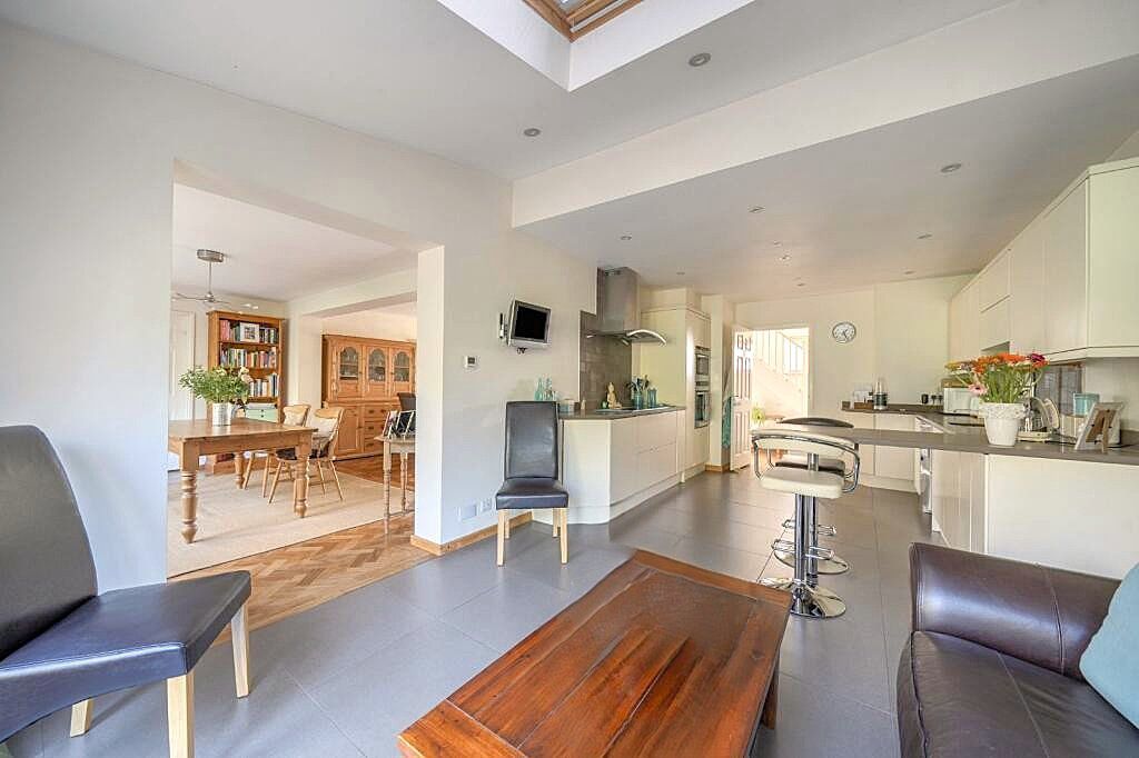 Property photo 3 of 19 Photo 20