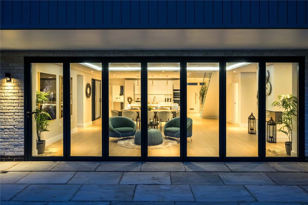 Property photo 2 of 19 Brooke House