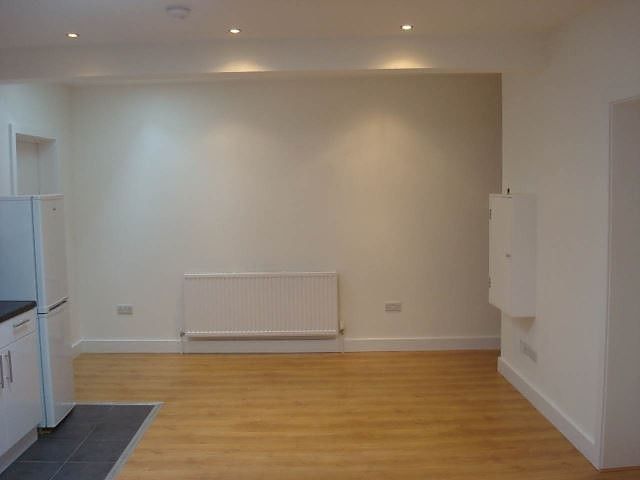 Property photo 3 of 5 3