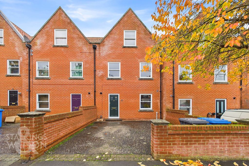 Property photo 1 of 22