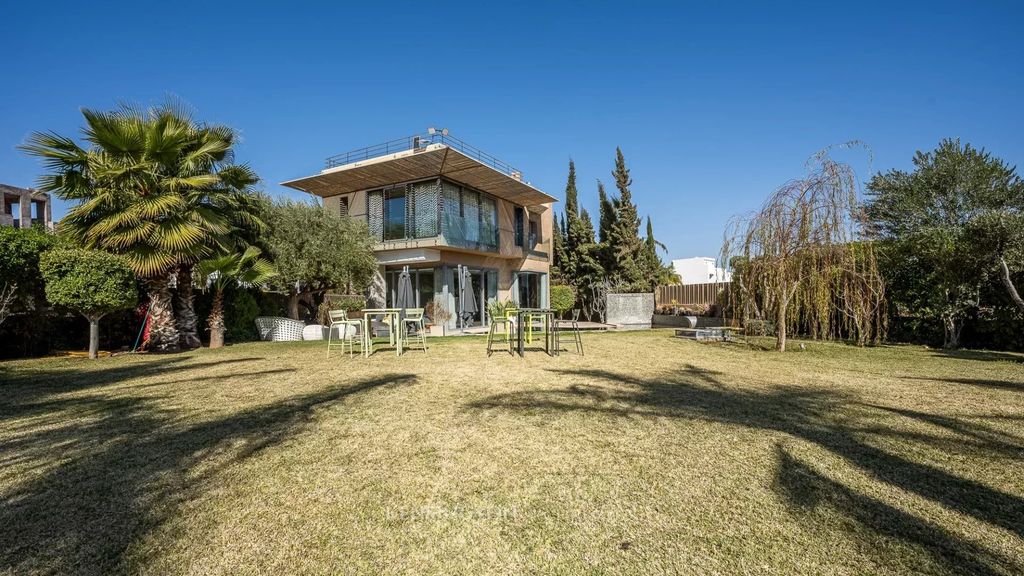 Property photo 2 of 25