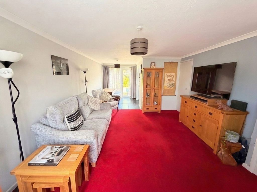 Property photo 3 of 16