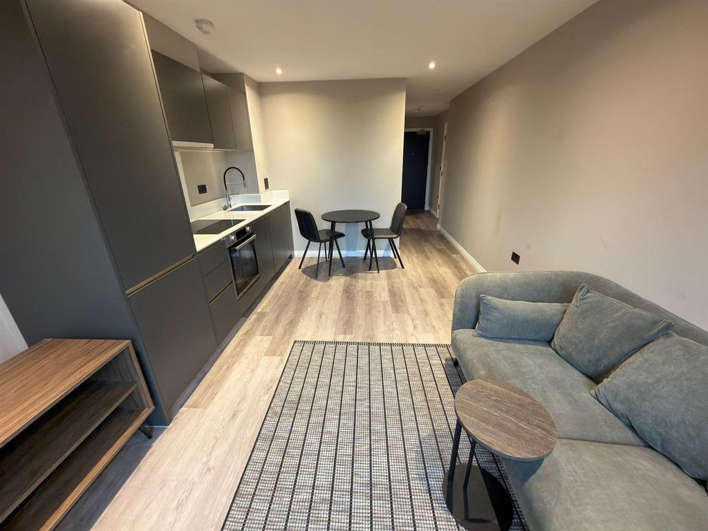 Property photo 2 of 12 Whatsapp Image 2026-02-10 At 15.04.12 (3).Jpeg