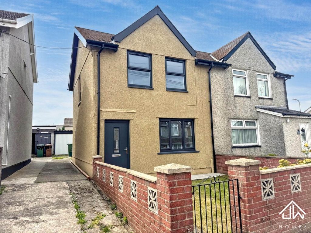 Property photo 1 of 19 Ext 1
