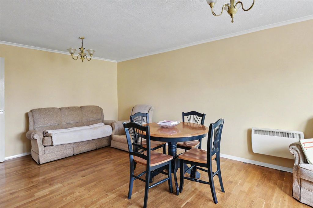 Property photo 2 of 8 Picture No. 06