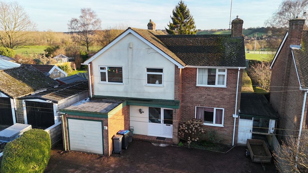 Property photo 1 of 18