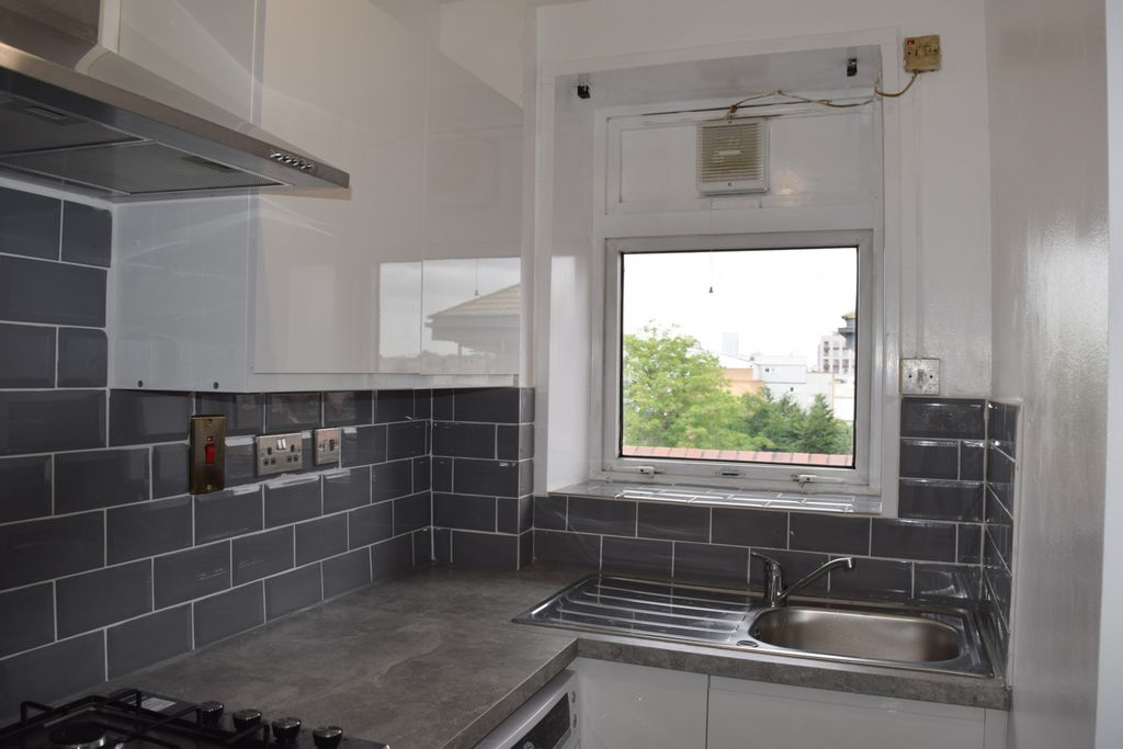 Property photo 3 of 20 Photo 3