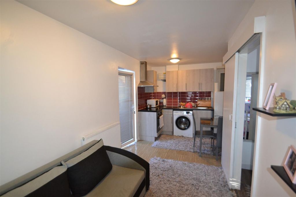 Additional image 10 of 5 bed end terrace house for saleLodge Avenue, Dagenham RM8