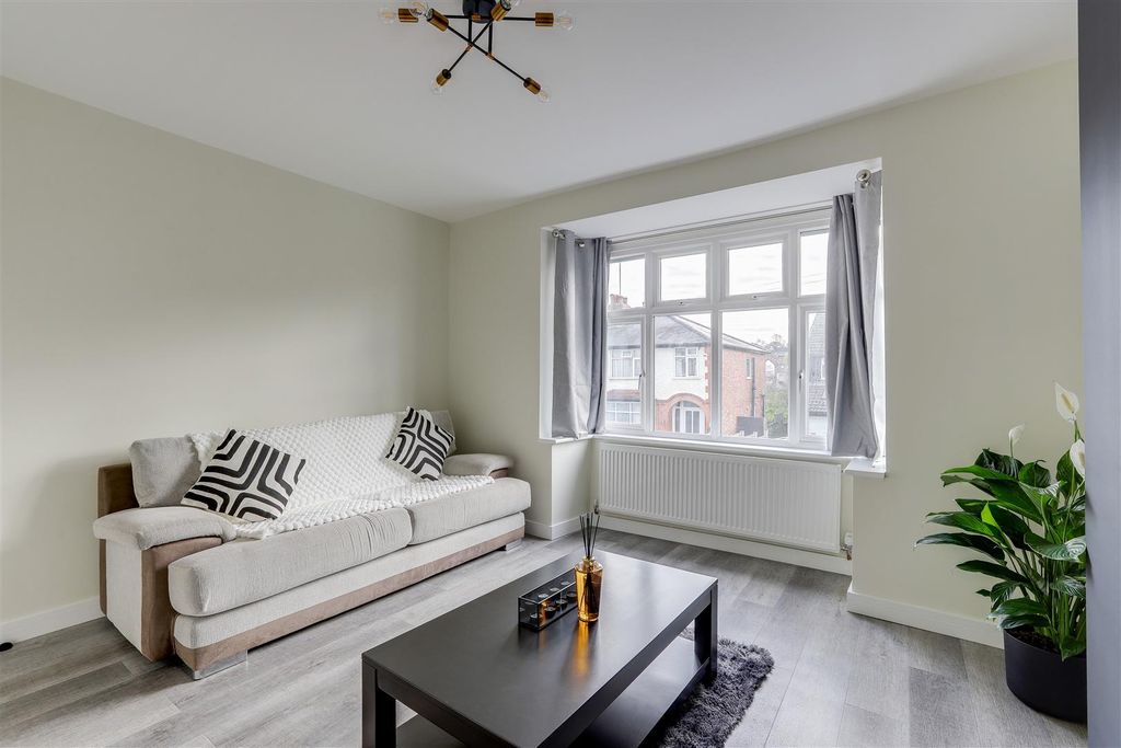 Property photo 3 of 25 181125_13.Jpg