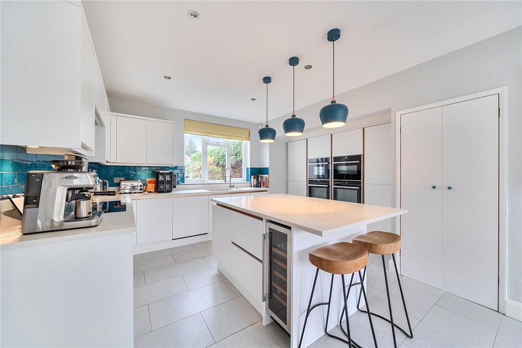 Property photo 2 of 17 Picture No. 04