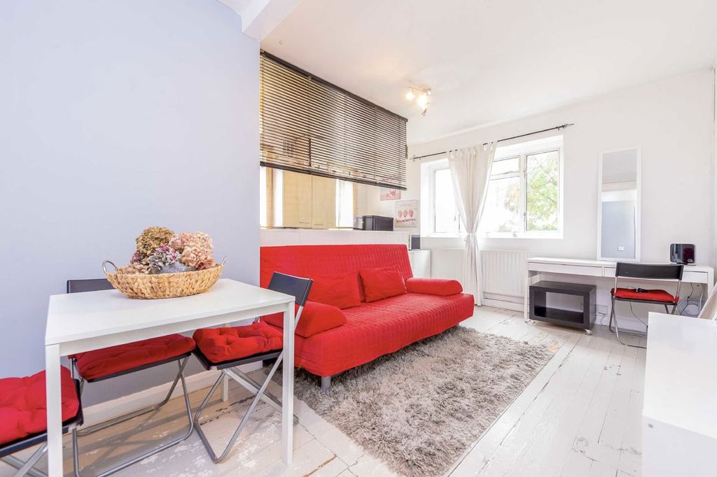 Property photo 2 of 4