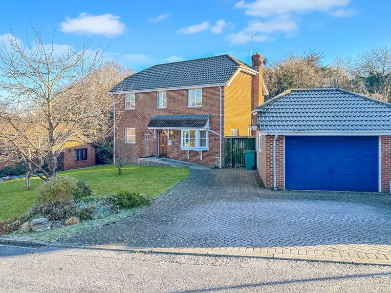 Property photo 1 of 27 Photo 9