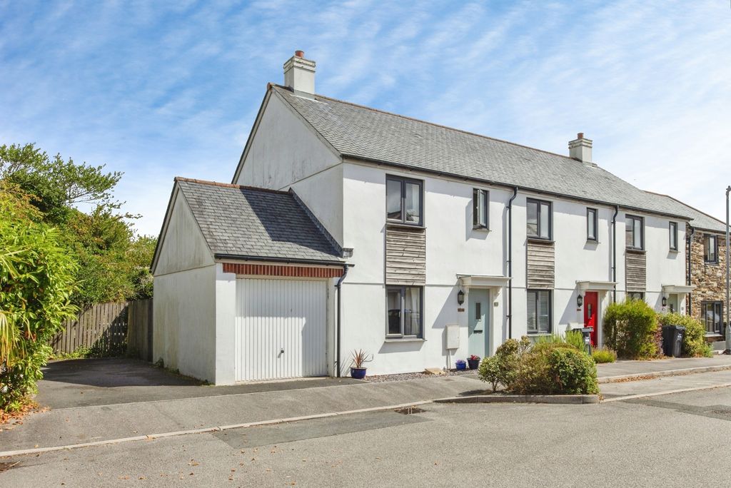 Property photo 1 of 18 Pbox-Img.Jpg