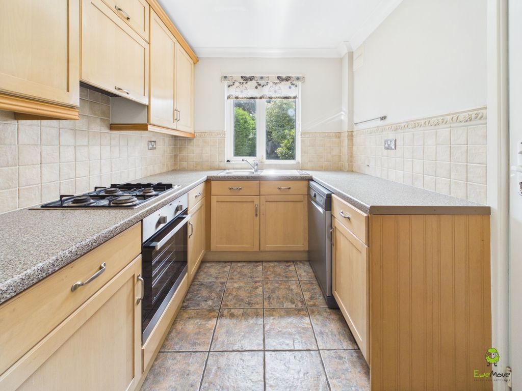 Property photo 3 of 19 Presented By Clinton At Ewemove Bexleyheath And Da
