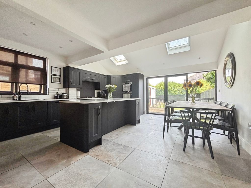 Property photo 2 of 18 Pbox-Img.Jpg