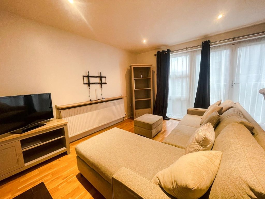 Property photo 2 of 10 04.Jpg