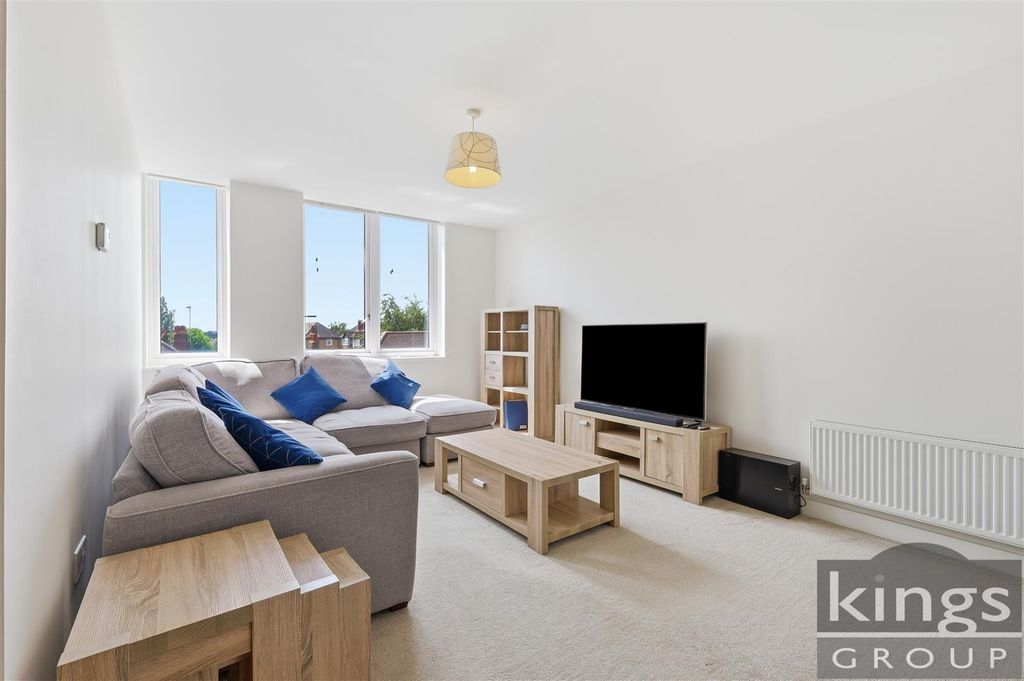 Property photo 2 of 15