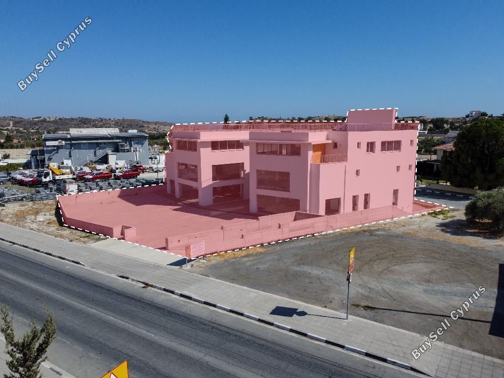 Property photo 2 of 23