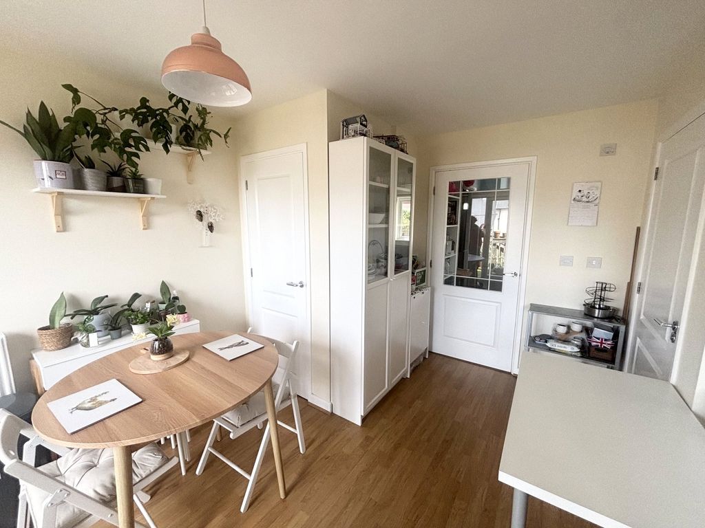 Property photo 3 of 17 Kitchen / Dining
