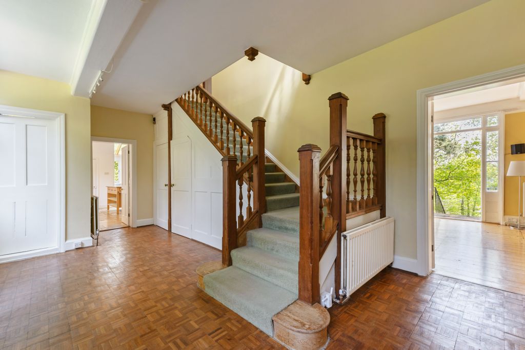 Property photo 3 of 19
