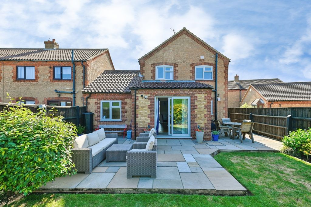 Property photo 1 of 32 Pbox-Img.Jpg