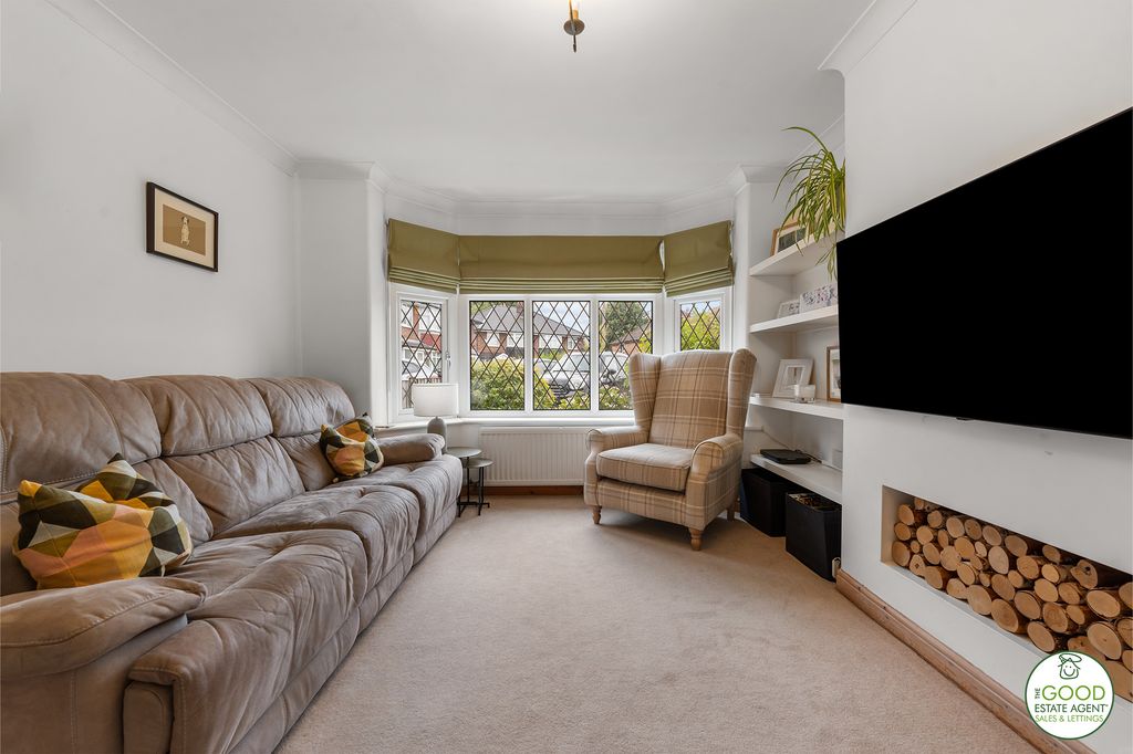 Property photo 3 of 35