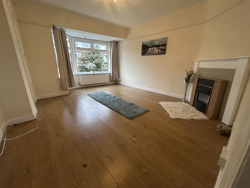 Property photo 2 of 20 Img_8577